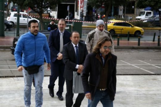 Συζητείται το νέο αίτημα έκδοσης των «8»
