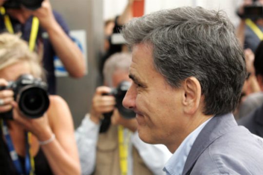 Η «εαρινή» μάχη του Ευκλείδη Τσακαλώτου