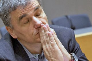 Αναζητείται συμβιβασμός για χρέος και πλεονάσματα
