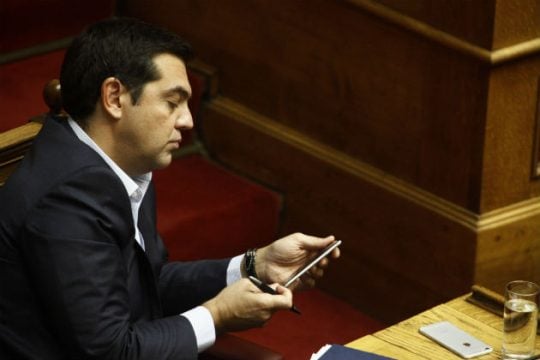«Καλή επιτυχία» ευχήθηκε ο Τσίπρας στον Μακρόν