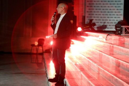 «Να δουλέψουμε διεθνιστικά για να πάρουμε τις χώρες μας πίσω»