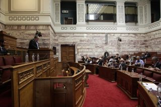 Με τη Βόρεια Κορέα δεν θα ασχοληθεί η Βουλή;