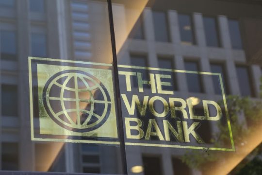 Το δάνειο από την Παγκόσμια Τράπεζα απομακρύνεται