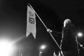 Χρυσαυγίτικη βαριά σκιά στον Πειραιά