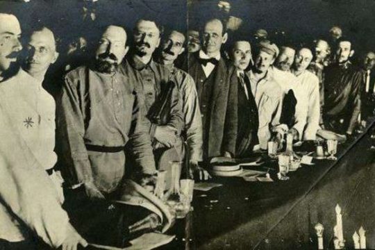 Η επανάσταση πριν από την αντεπανάσταση