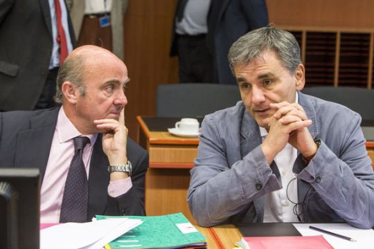 Ο «καυτός» Ιούνιος της κυβέρνησης