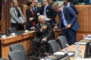 Η ξεφτίλα των πανηγυριστών