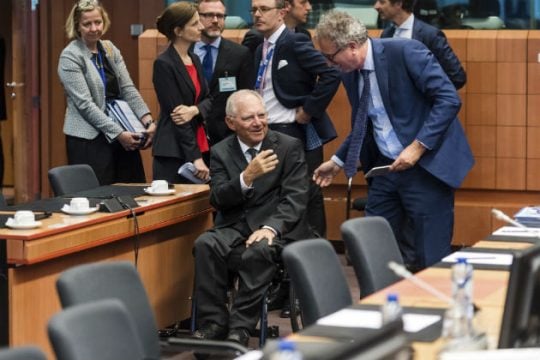 Η ξεφτίλα των πανηγυριστών