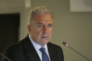 Συνάντηση Αβραμόπουλου με τους Μουζάλα και Τόσκα