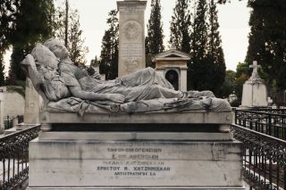 Φιλίστωρ και φιλότεχνος επισκέπτης του «κάτω κόσμου»