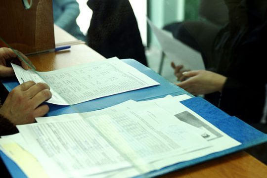 Το πρόβλημα με τους θεσμούς