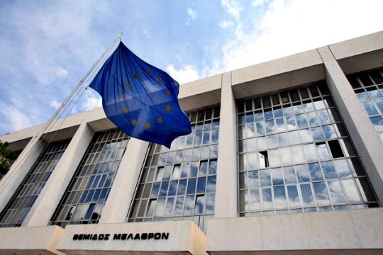Αντισυνταγματικό το πλαφόν των 6.000 €