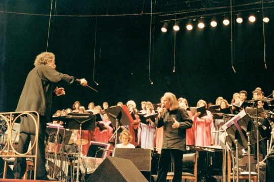 Με το «Canto General» σε 39 χώρες