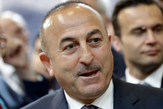 «Η Τουρκία δεν παρακαλάει κανέναν…»