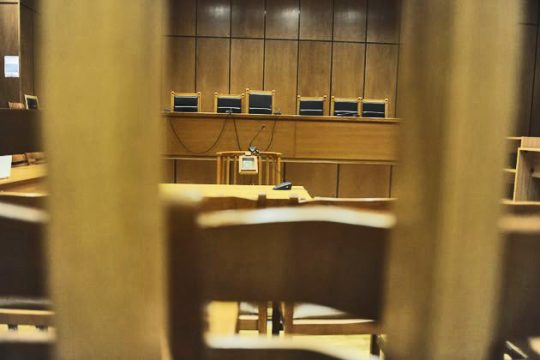 Δικάζονται επειδή διαμαρτυρήθηκαν για την αστυνομική βία