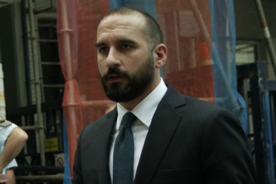 «Θέλουμε λύση που να δημιουργεί καθαρό διάδρομο στην οικονομία»