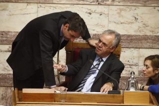 Δραγασάκης VS Mητσοτάκης