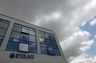 Επεσε ξύλο μεταξύ «γαλάζιων» συνδικαλιστών