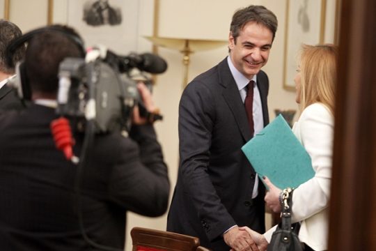 Οι νοσταλγοί καιροφυλακτούν