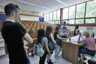 Ο θρίαμβος της… αποχής