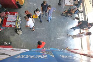 Αποχή δείχνει η απόχη της κάλπης