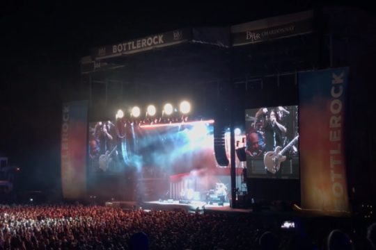 Οι Foo Fighters ροκάρουν και χωρίς ρεύμα
