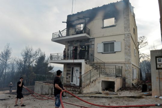 Σύλληψη 28χρονου για την πυρκαγιά στους Αγίους Θεοδώρους