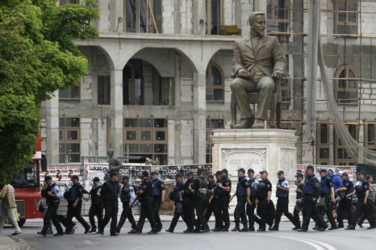 Λύση με αστερίσκους στο πολιτικό αδιέξοδο της ΠΓΔΜ