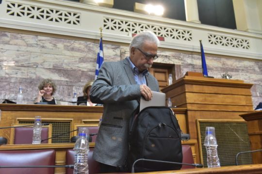 Αντιπαράθεση Γαβρόγλου-αντιπολίτευσης για την Παιδεία
