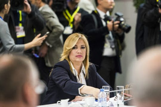 Συνδρομή σοσιαλιστών ζήτησε η Φώφη