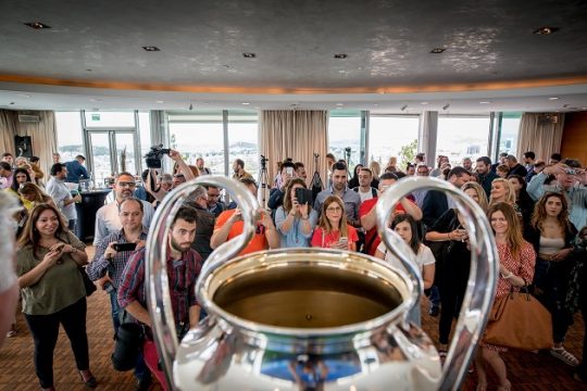 Στην Ελλάδα αποκλειστικά από τη Heineken®  το τρόπαιο του UEFA Champions League