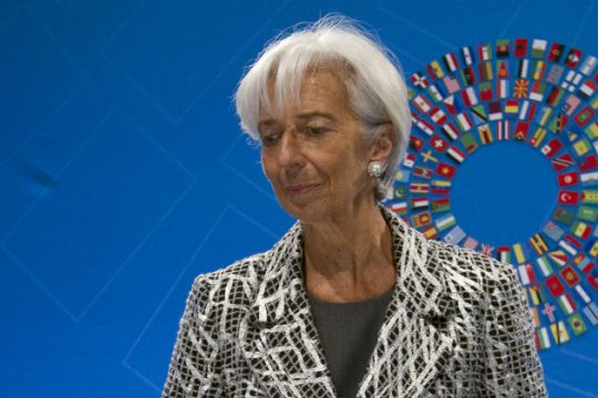 Το ΔΝΤ επιμένει σε συμφωνία για το χρέος