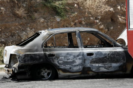 Δύο άτομα νεκρά μετά από φωτιές σε Ι.Χ.