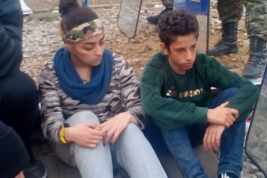 Η μαφία «τρώει καλά» με τις επιχορηγήσεις, οι πρόσφυγες πεινάνε