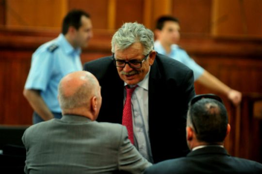 Υπεράσπιση: «Απεταξάμην τον Πλωμαρίτη»