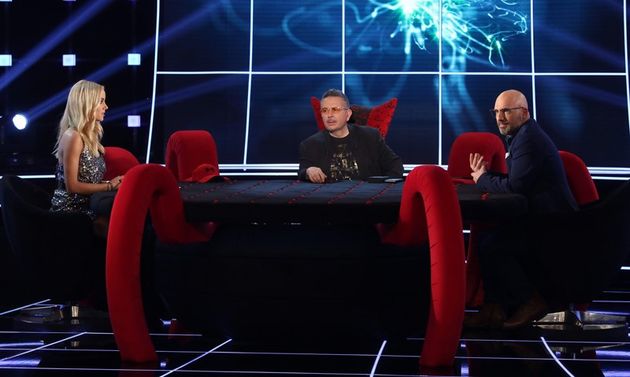 «Ολα ξεκόλλα» με απλήρωτους εργαζομένους