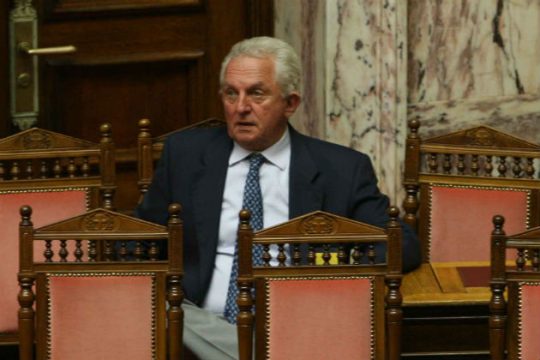 «Πολιτική η απόφαση για τις συμβάσεις της Siemens»