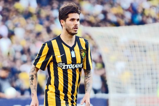Ο Μανόλο «κουνάει μαντίλι» στον Πατίτο