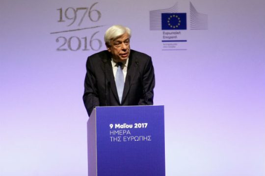«Μπηχτή» με αφορμή το βιβλίο του Γκάμπριελ