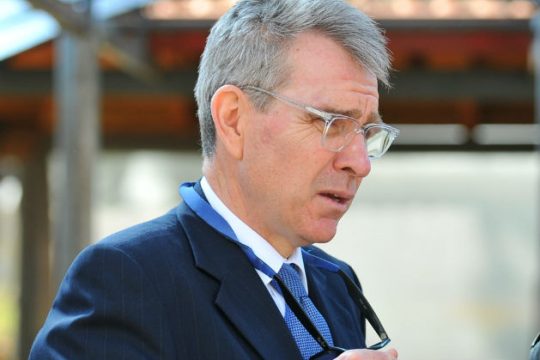 Τζέφρι Πάιατ: Δυνατότητα για νέο αφήγημα από τον Τσίπρα