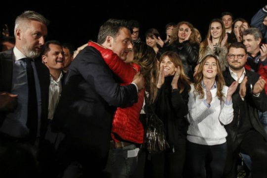 Πανηγυρική επιστροφή Ρέντσι
