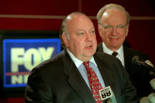 Πέθανε ο ιδρυτής του Fox News Ρότζερ Έιλς