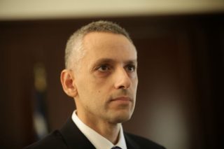 Αθόρυβη μετακίνηση του Τάσου Σαλτερή