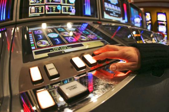 Εισαγγελέας για τον παράνομο στοιχηματισμό