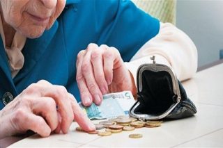 Η δημογραφική έκρηξη… σκοτώνει τις συντάξεις