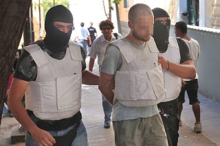 Ο Θεοφίλου να πληρώσει για τις… αμαρτίες όλου του κόσμου