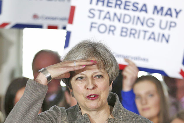 Βαρύς ο πέλεκυς του Brexit
