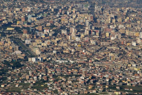 Ανταπόκριση από τα Τίρανα