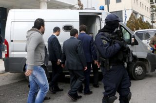 Οριστικό «όχι» των δικαστών στην έκδοση των οκτώ