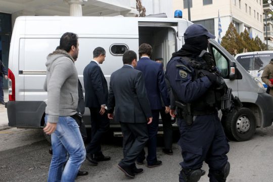 Οριστικό «όχι» των δικαστών στην έκδοση των οκτώ